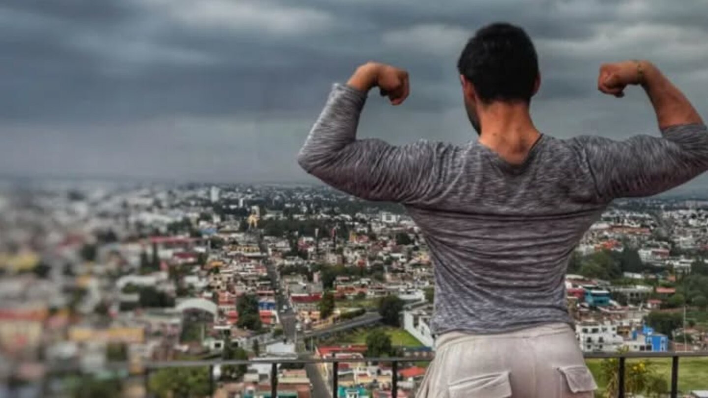 Ángel Rodríguez Mora, fisicoculturista y entrenador de Cholula, en una imagen publicada en sus redes sociales antes del parricidio del 26 de julio de 2026