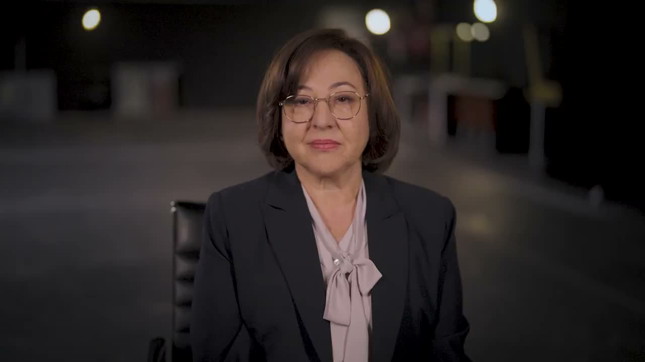 Carmen Machi como Sara Santano en el vídeo de Movistar Plus+ sobre la declaración de la renta y el rodaje de Celeste 2