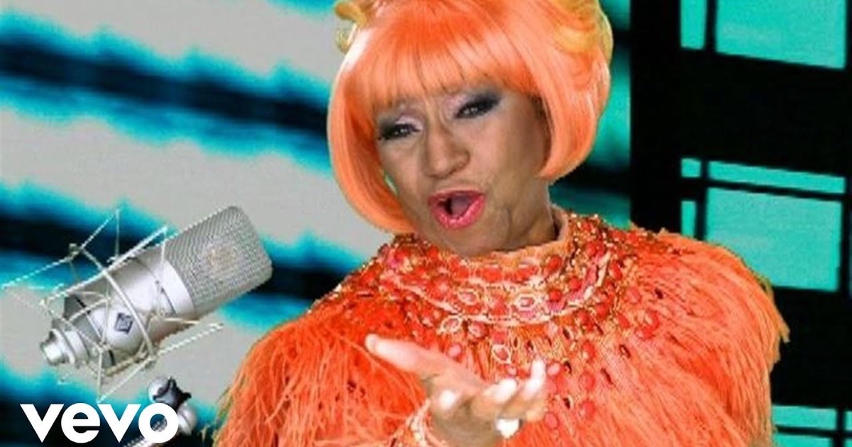 Celia Cruz en el videoclip oficial de La Negra Tiene Tumbao: la contralto cubana en primer plano, con el carisma y la energía que la consagraron como reina de la salsa