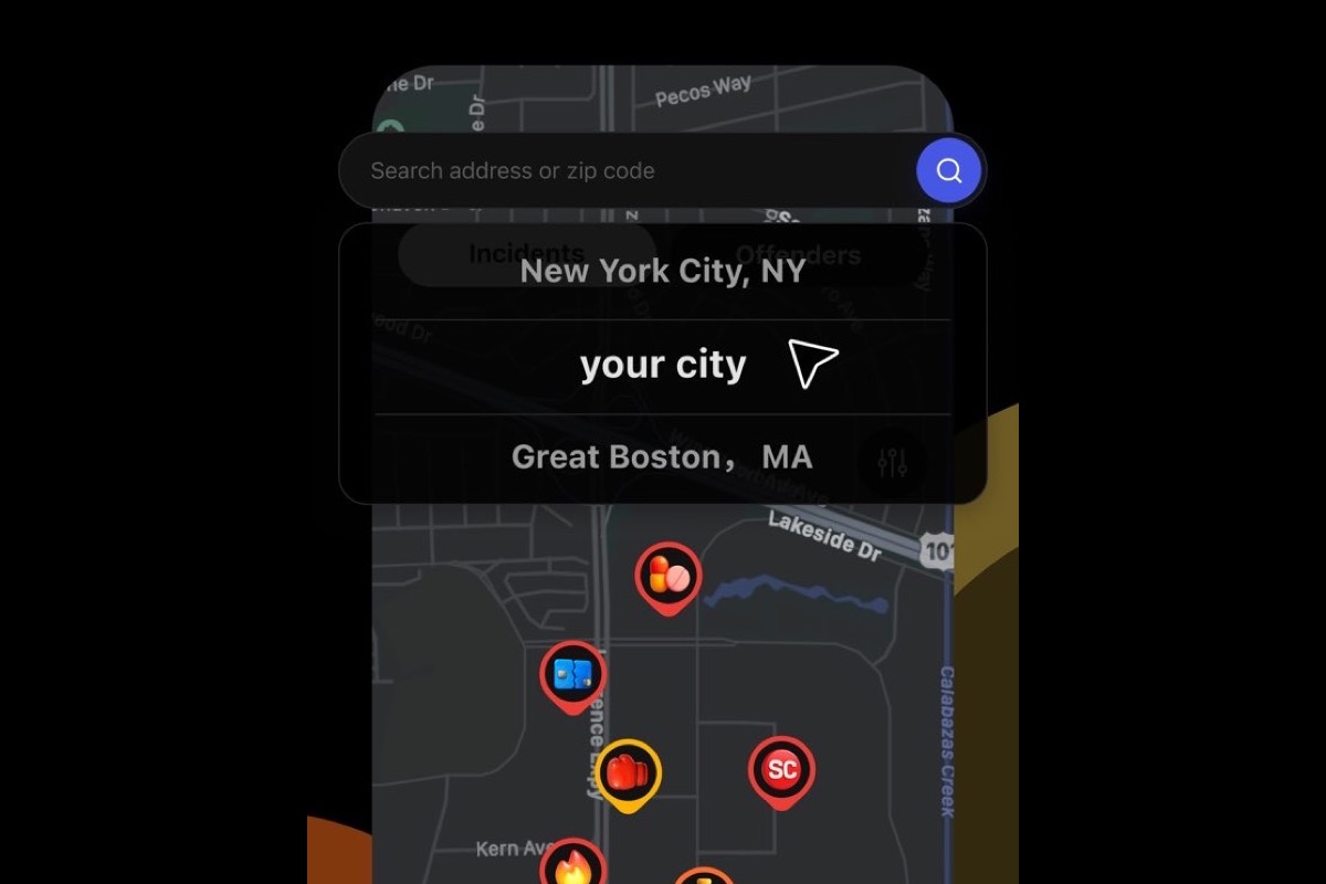 CrimeRadar: customizable alert screen by incident type and location