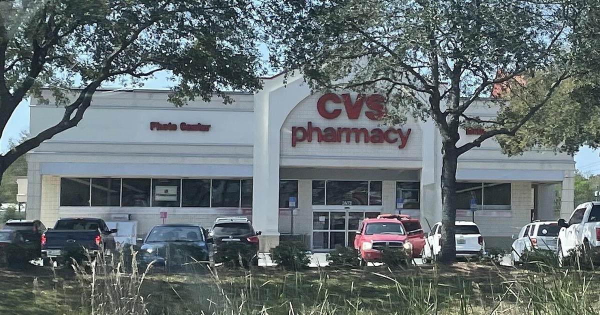 Fachada de una farmacia CVS en Middleburg, condado Clay, Florida: la cadena anunció que acepta recetas veterinarias para perros y gatos en unas 9.000 sedes