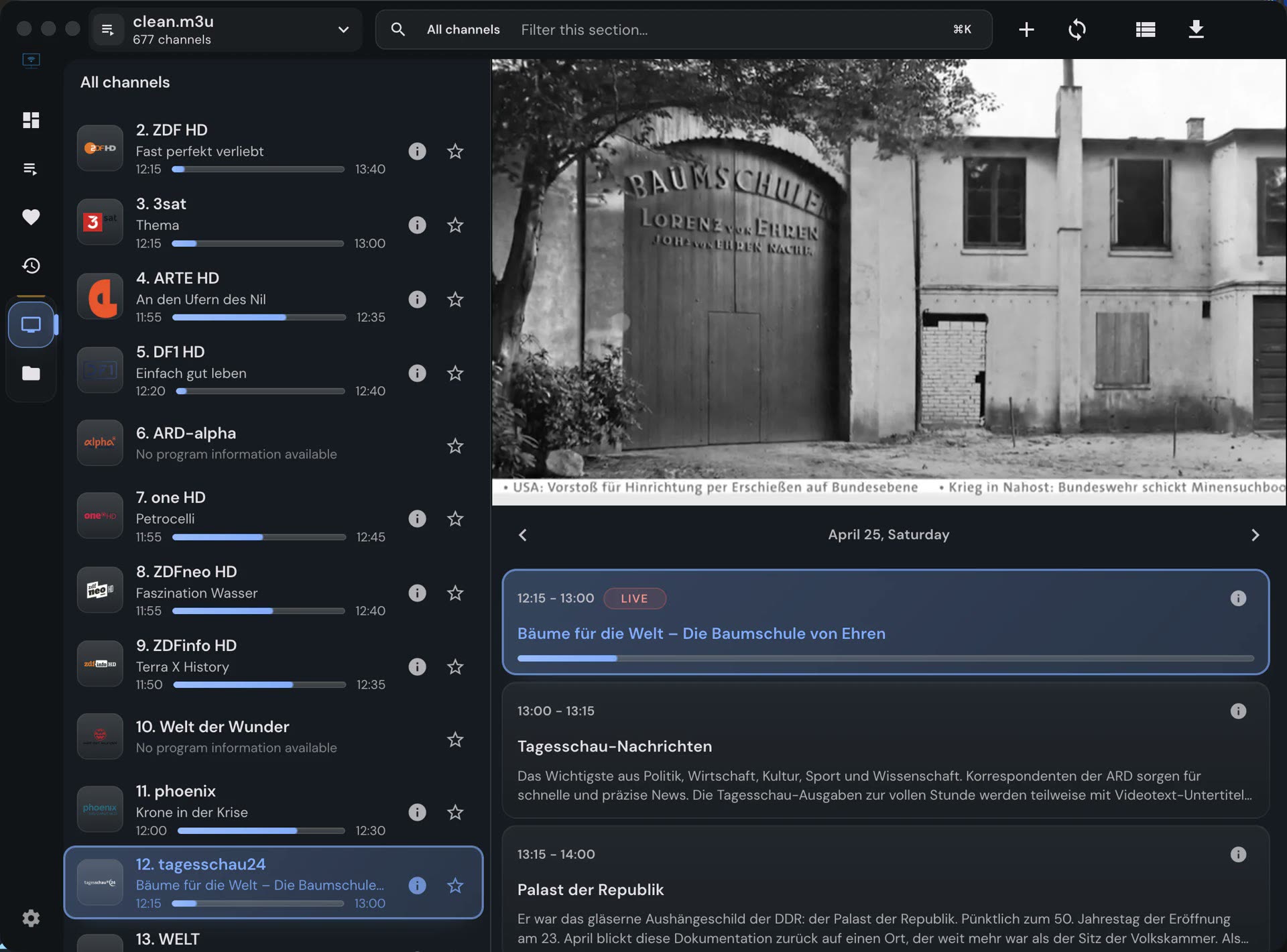 Interfaz de IPTVnator con lista de canales, reproductor de vídeo y guía electrónica de programas (EPG) en tema oscuro