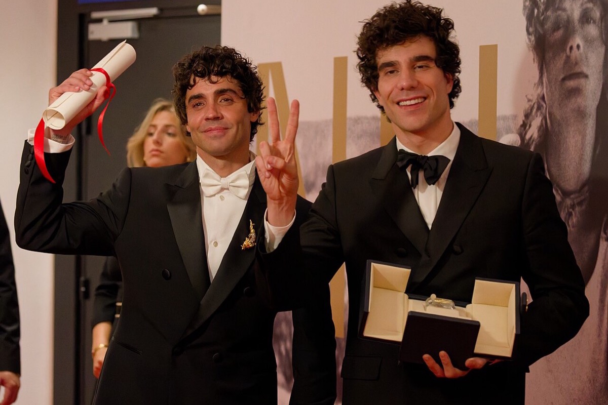 Javier Ambrossi and Javier Calvo (Los Javis) with the Palme d'Or for Best Director at the 2026 Cannes Film Festival for The Black Ball
