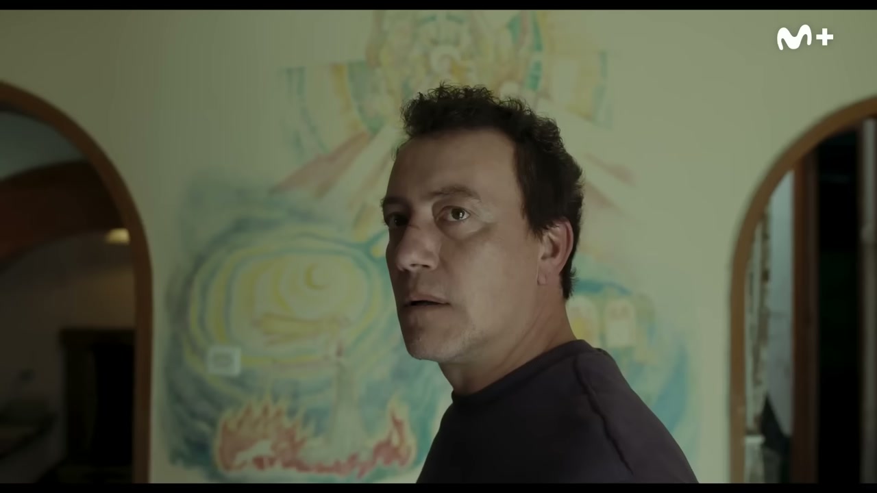 Frame del tráiler oficial de La Mesías: la miniserie de Los Javis para Movistar Plus+ sobre fanatismo religioso y trauma familiar