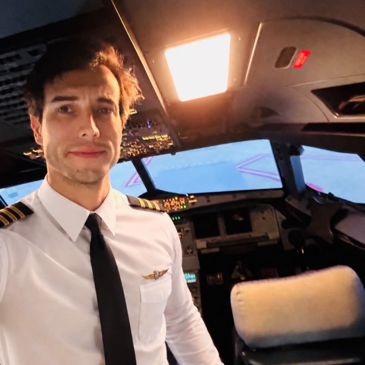 Leandro Andrés Bertazzo, instructor de vuelo argentino de 42 años, falleció tras saltar de un Cessna 150 durante una lección en Córdoba