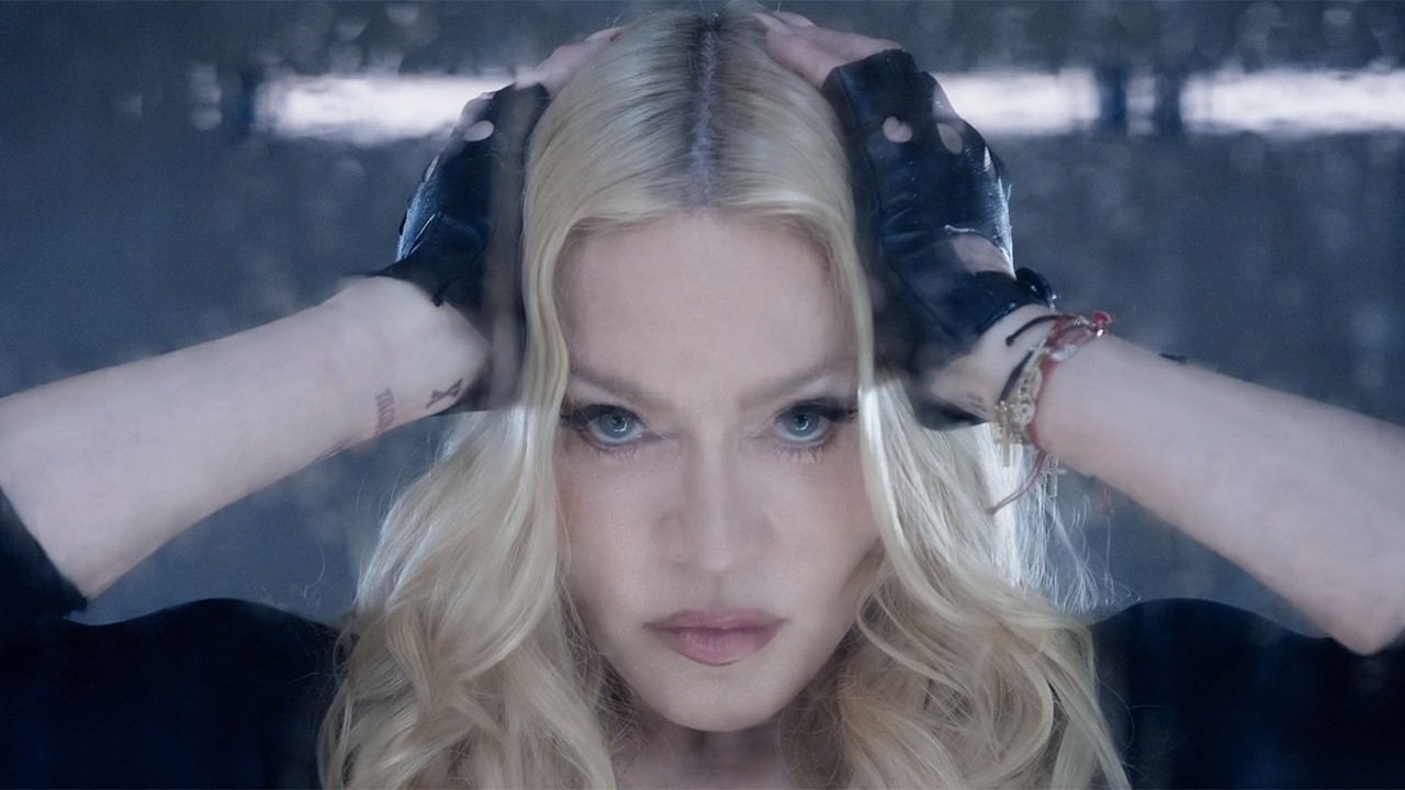 Portada del corto Confessions II – The Film en YouTube: proyecto visual de Madonna que incluye un capítulo acortado de Bring Your Love con Sabrina Carpenter
