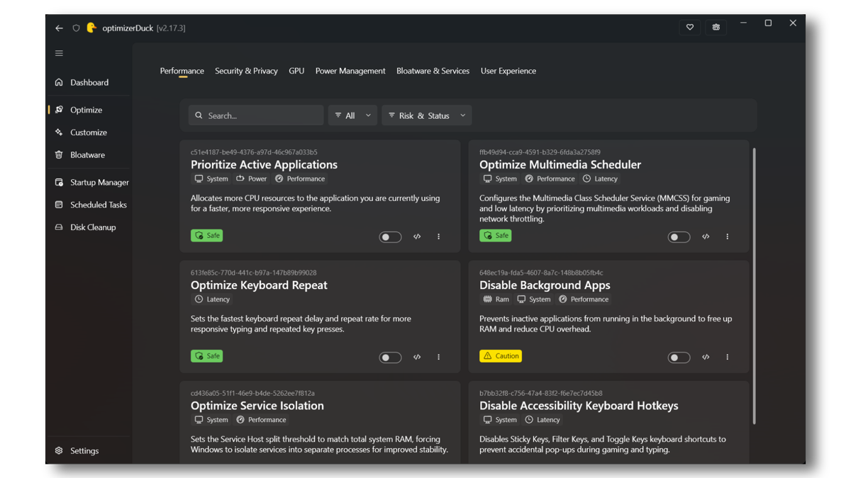Interfaz de optimizerDuck en modo oscuro con categorías de optimización, personalización y herramientas integradas para Windows